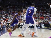 开云app-清晨突围战来临，费城76人围绕CBA季后赛回应争议，引发热议，团队化学反应显著的简单介绍-开云app